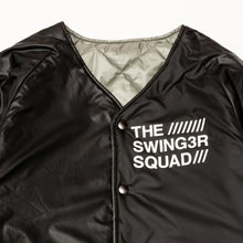 將圖片載入圖庫檢視器 THE SWINGGGR PADDED REVERSIBLE JK (BLACK&GRAY)