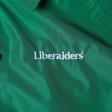 將圖片載入圖庫檢視器 Liberaiders OG 標誌教練夾克(綠色)