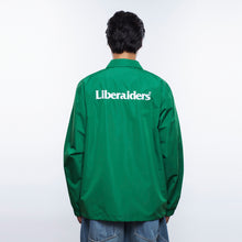 將圖片載入圖庫檢視器 Liberaiders OG 標誌教練夾克(綠色)