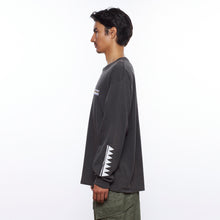 이미지를 갤러리 뷰어에 로드 , Liberaiders TRIBAL L/S TEE (BLACK)