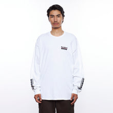 Charger l'image dans la galerie, Liberaiders TRIBAL L/S TEE (WHITE)