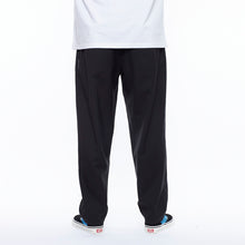 Charger l'image dans la galerie, Liberaiders ONE TUCK TAPERED SLACKS