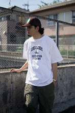 Load image into Gallery viewer, Liberaiders COLLEGE LOGO TEE (WHITE)