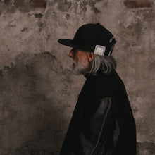 画像をギャラリービューアに読み込む, THE.H.W.DOG STIFF 6 PANEL CAP (Black)