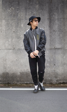 Charger l'image dans la galerie, D / Hill × Base L.H. P Exclusive Ma-1 (Noir)