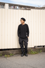 画像をギャラリービューアに読み込む, Liberaiders GARMENTDYED CREWNECK SWEATER (Black)