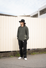 画像をギャラリービューアに読み込む, Liberaiders GARMENTDYED CREWNECK SWEATER (Olive)