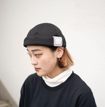 Charger l'image dans la galerie, The.H.W.Dog Havana Roll Cap (Black)