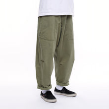 Load image into Gallery viewer, Liberaiders HERRINGBONE SARROUEL PANTS(OLIVE)