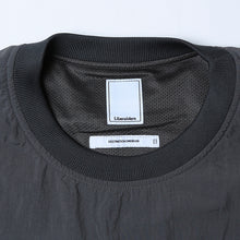 画像をギャラリービューアに読み込む, Liberaiders LR NYLON TEAM PULLOVER (Charcoal)