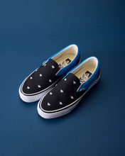 Charger l'image dans la galerie, Vans × Liberaiders Premium Classic Slip-On 98

