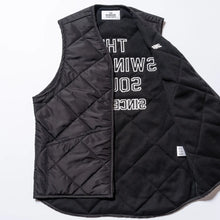 Load image into Gallery viewer, THE SWINGGGR QUILT VEST (BLK)

