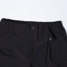 将图片加载到图库查看器，Liberaiders ONE TUCK TAPERED SLACKS
