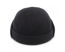 Load image into Gallery viewer, The.h.w.dog &amp; CO Fish Cap Fleese (Black)
