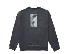 이미지를 갤러리 뷰어에 로드 , D / HILL Charcoal Grey &quot;Winged Victory&quot;Nike of Samothrace Sweatshirt
